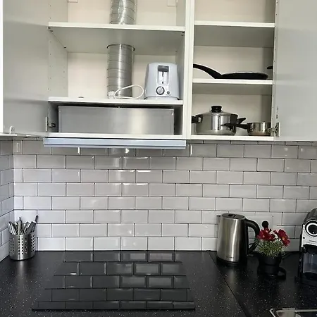 1 Bed-flat 150 Metros From דירה בוארקוס