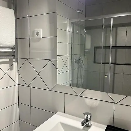 1 Bed-flat 150 Metros From בוארקוס